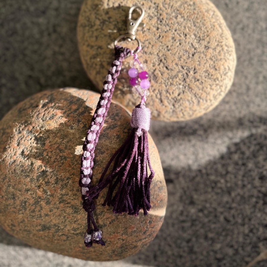 Violet Charm - Macramé Keychain