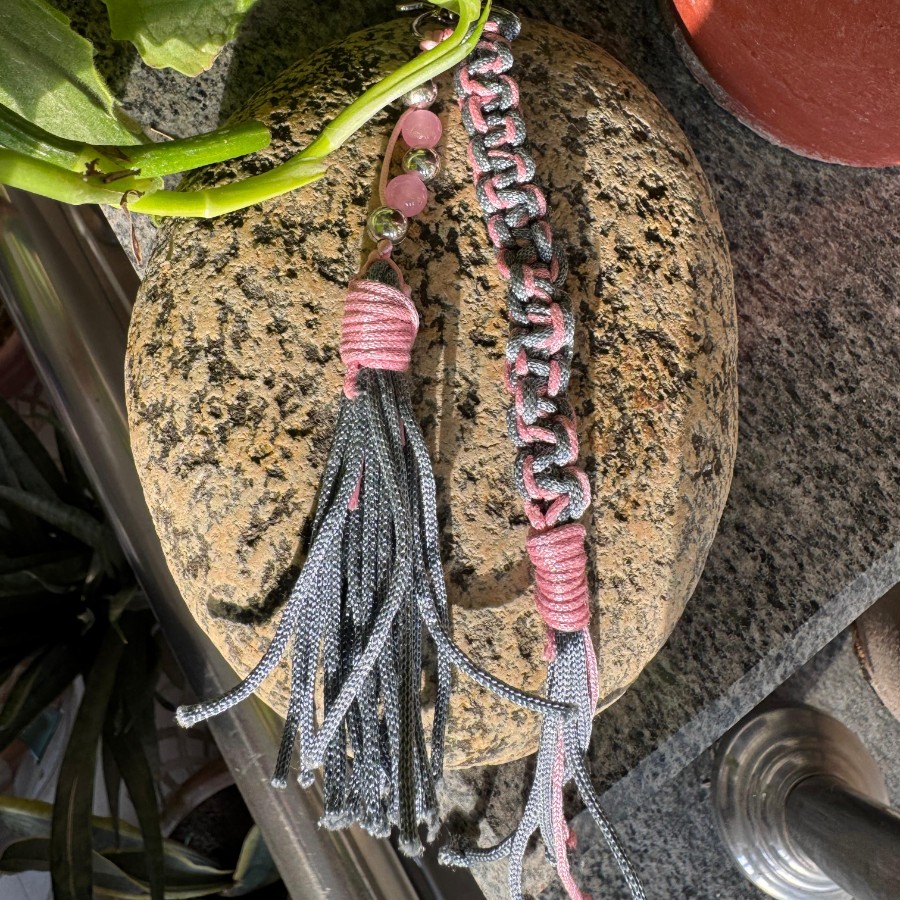 Rosira - Macrame Keychain 