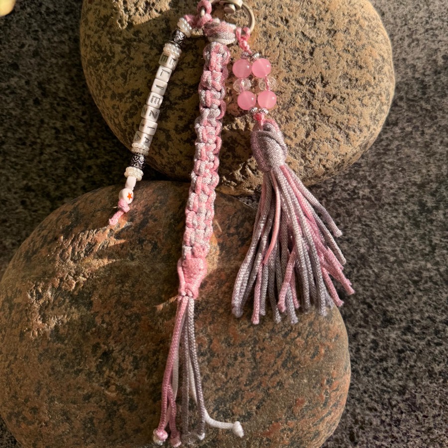 Daydream - Personalized Macrame Keychain