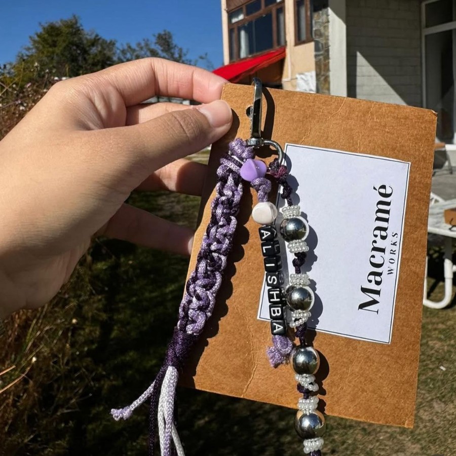 Eminence Charm - Macramé Keychain - Glimma