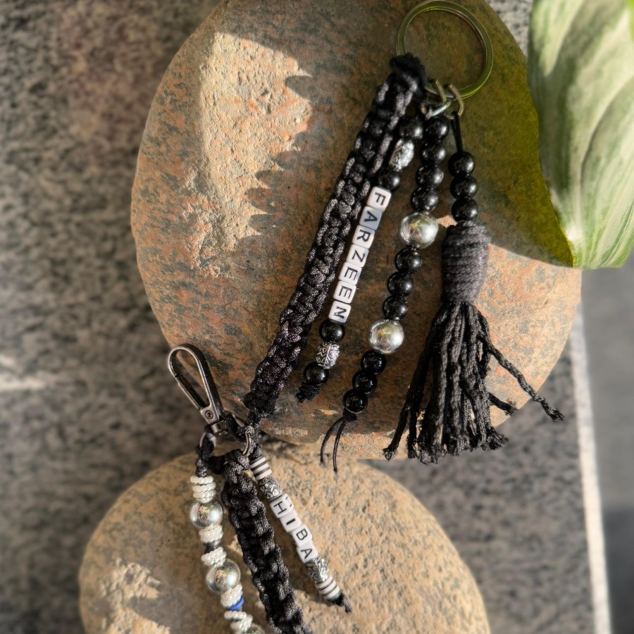 Obsidian Charm - Macramé Keychain - Glimma